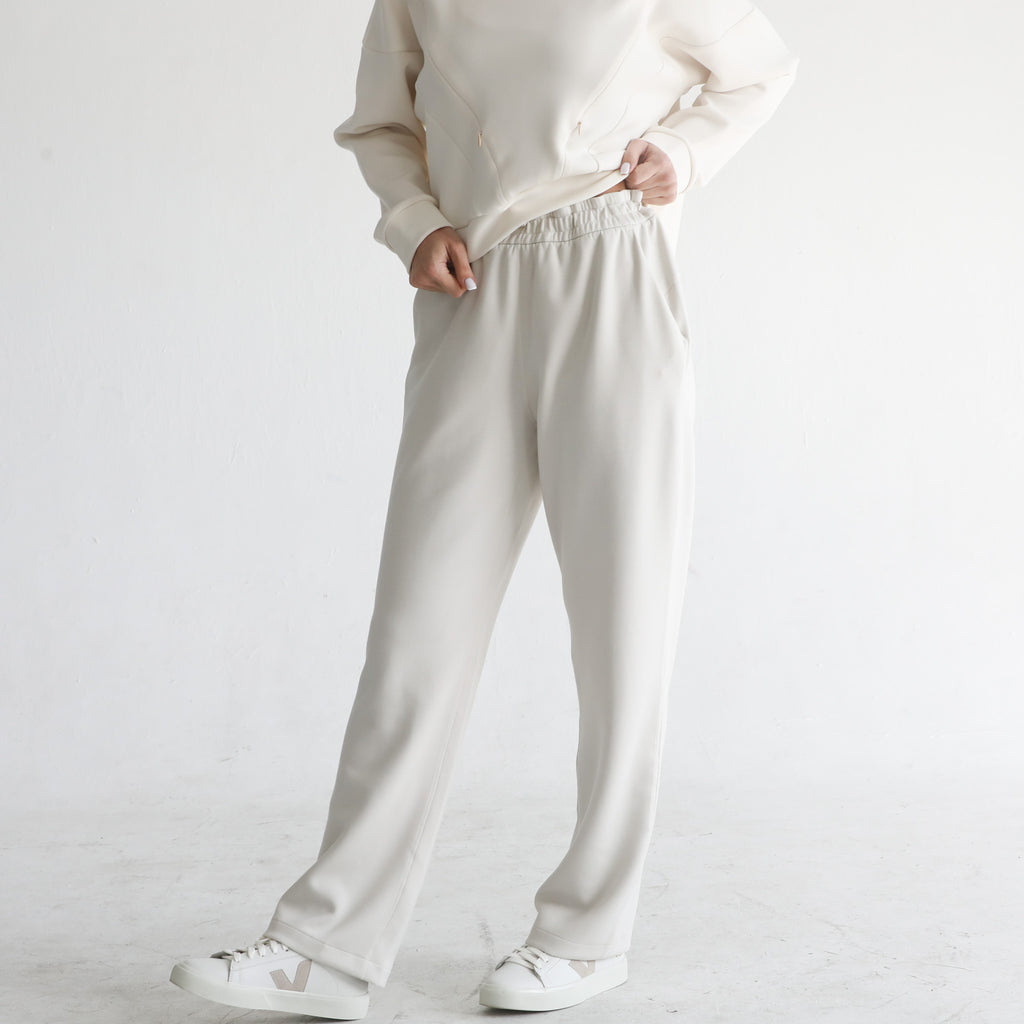 wide legged pants, sweat and milk