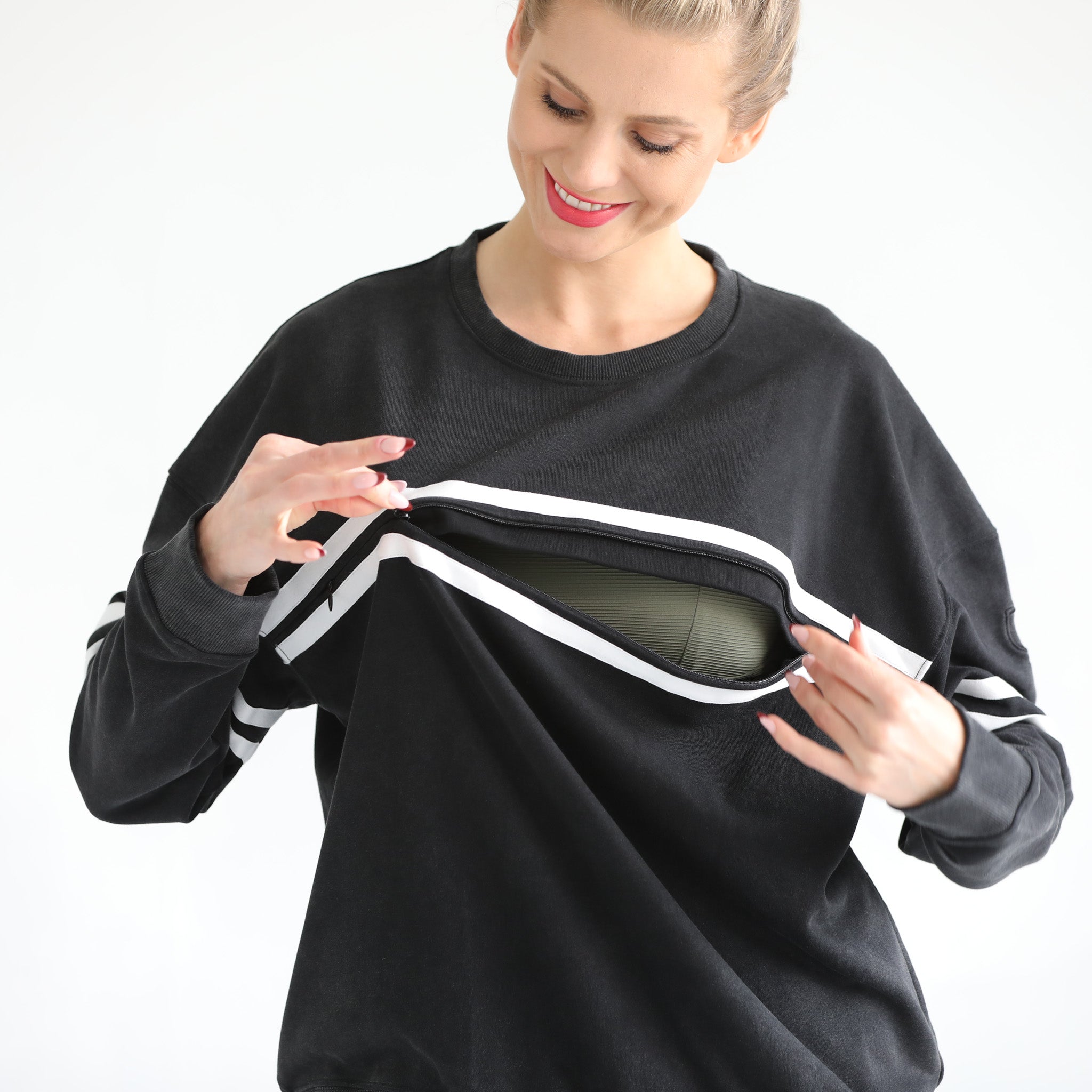 slouchy oversized nursing sweatshirt, sweat and milk