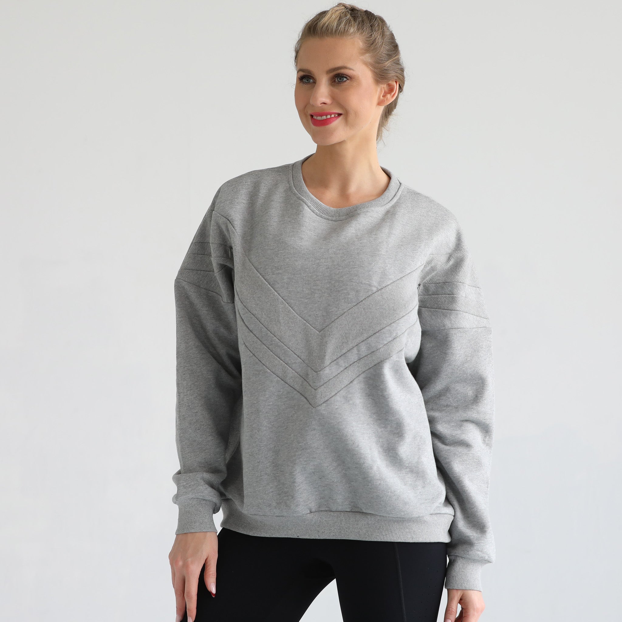 Oversized nursing pregnancy sweatshirt with zippers, sweat and milk
