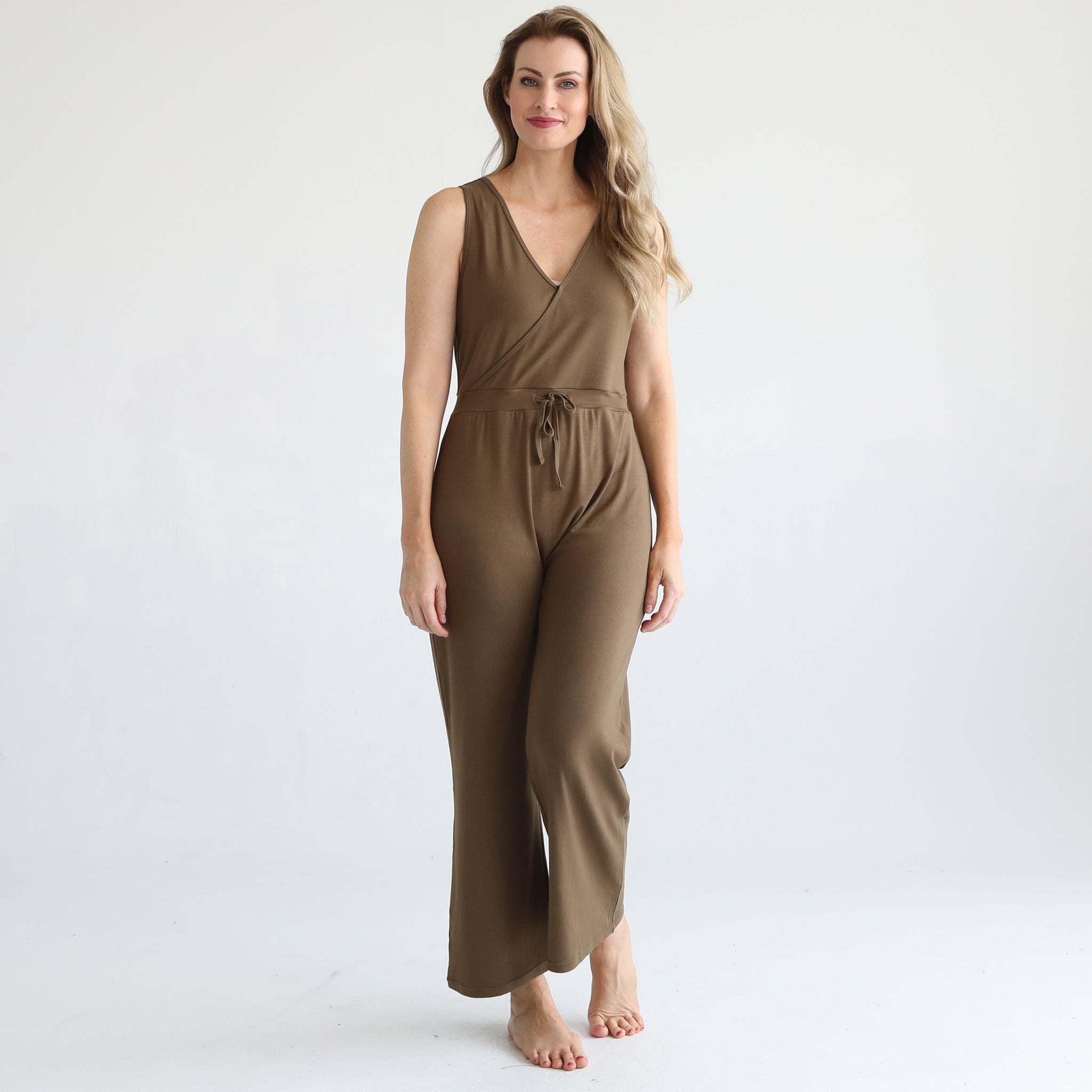 Nursing friendly jump suit, wide legged, sweat and milk