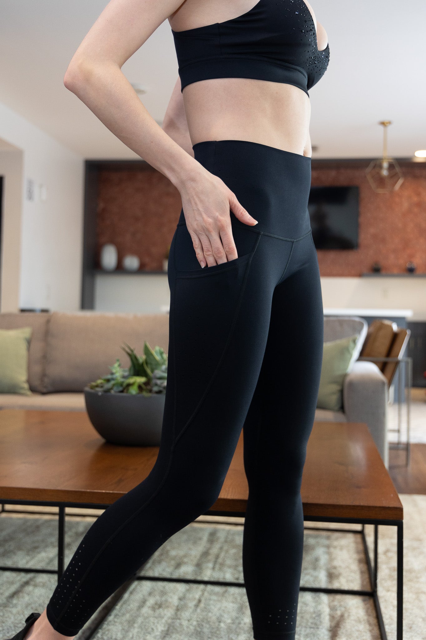 Postpartum high waisted leggings with laser cut details and pockets, Sweat and Milk