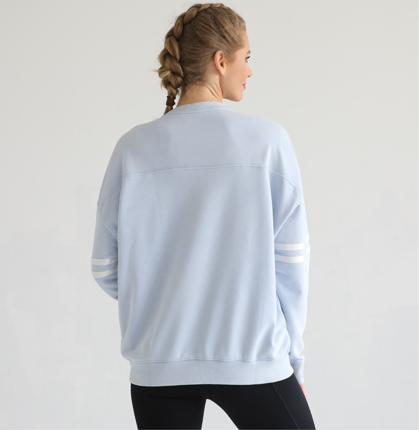 Sloucy oversized nursing sweatshirt with zippers and pockets, sweat and milk