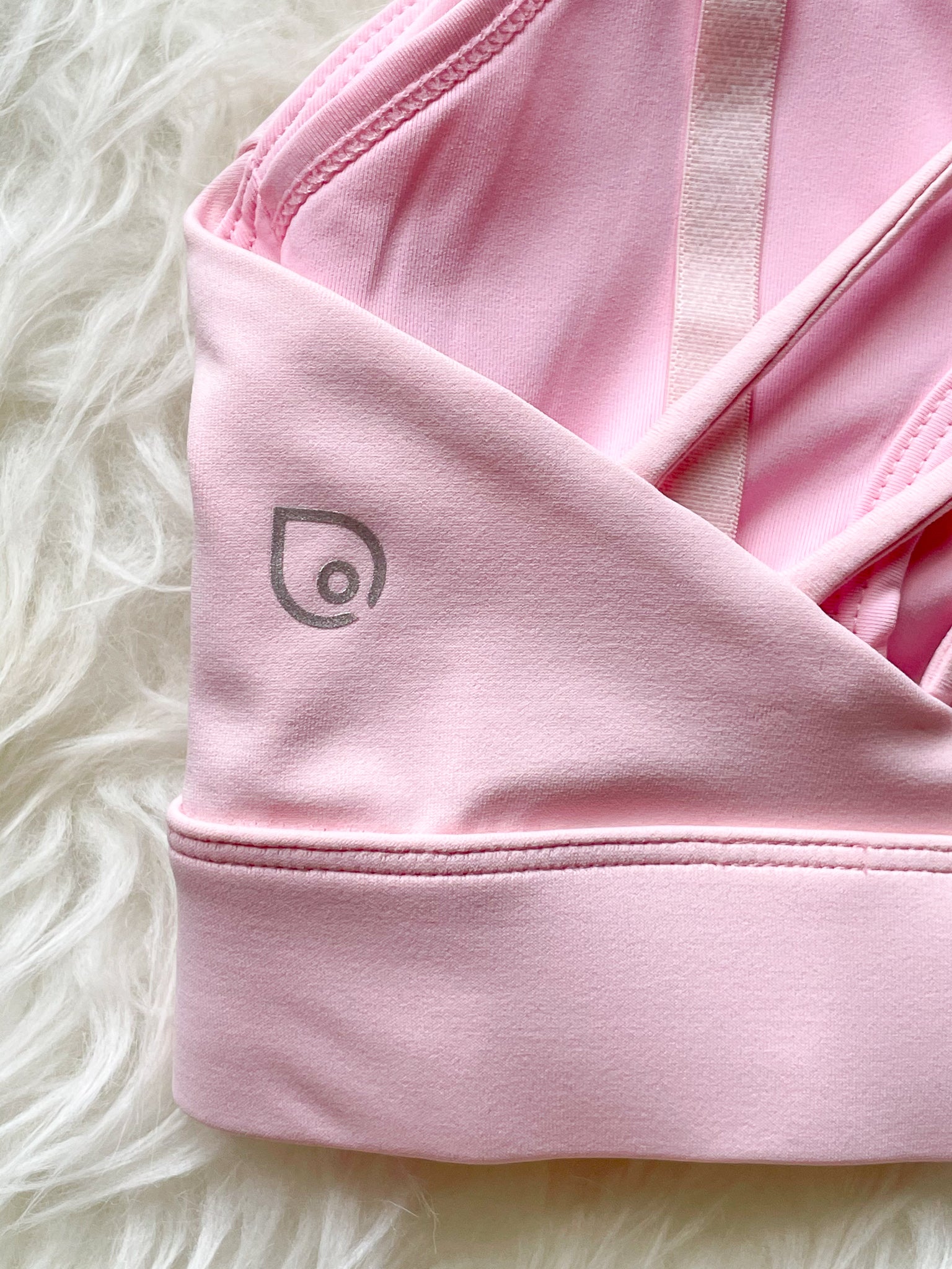 Océane 4 Nursing sports Bra, hands free pumping, blush, strappy back, adjustable, big chested, supportive