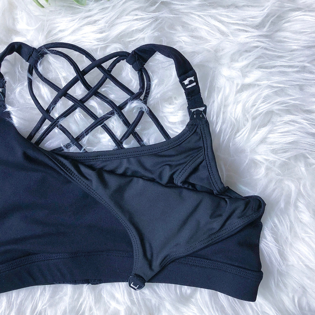 Océane 3 Nursing sports Bra, medium impact, hands free pumping, black, strappy back, adjustable back closure, black - Sweat and Milk 